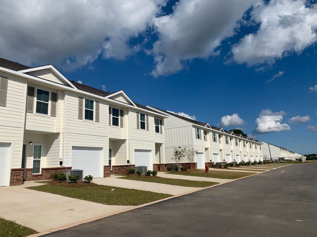 GC PAINTING & DRYWALL LLC - Slide 1